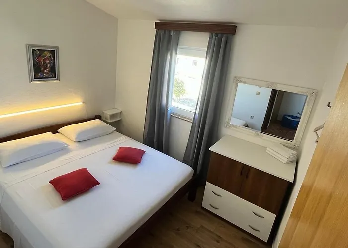 Seaside Secluded Kanica, - 24043 * רוגוזניצה